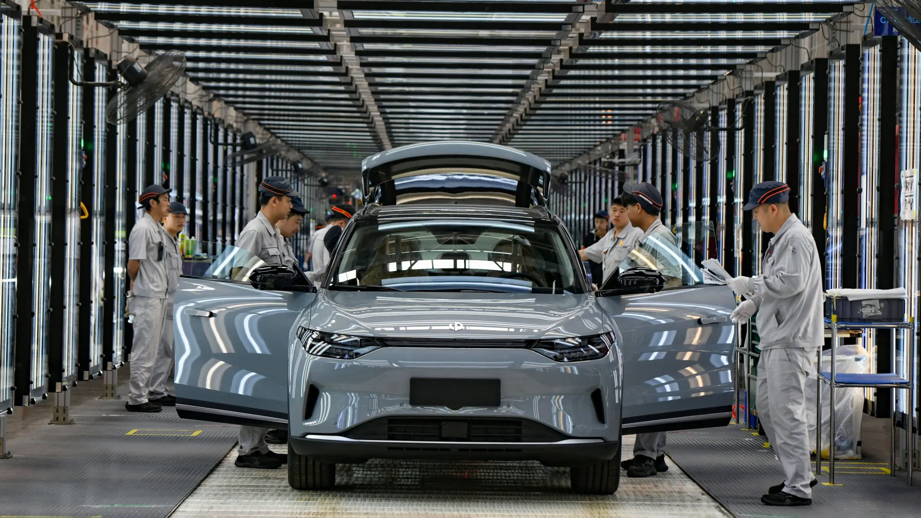 Laba Industri China Melonjak